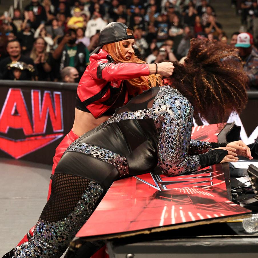 Raw 26.02.2024 post image 21