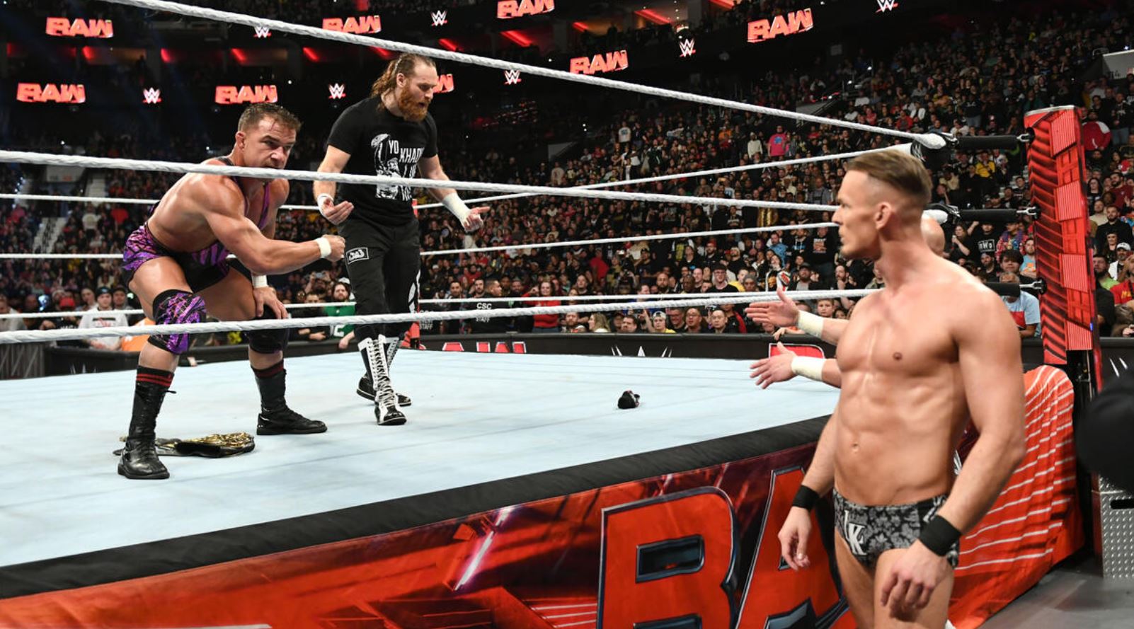 Raw 08.04.2024 post image 14