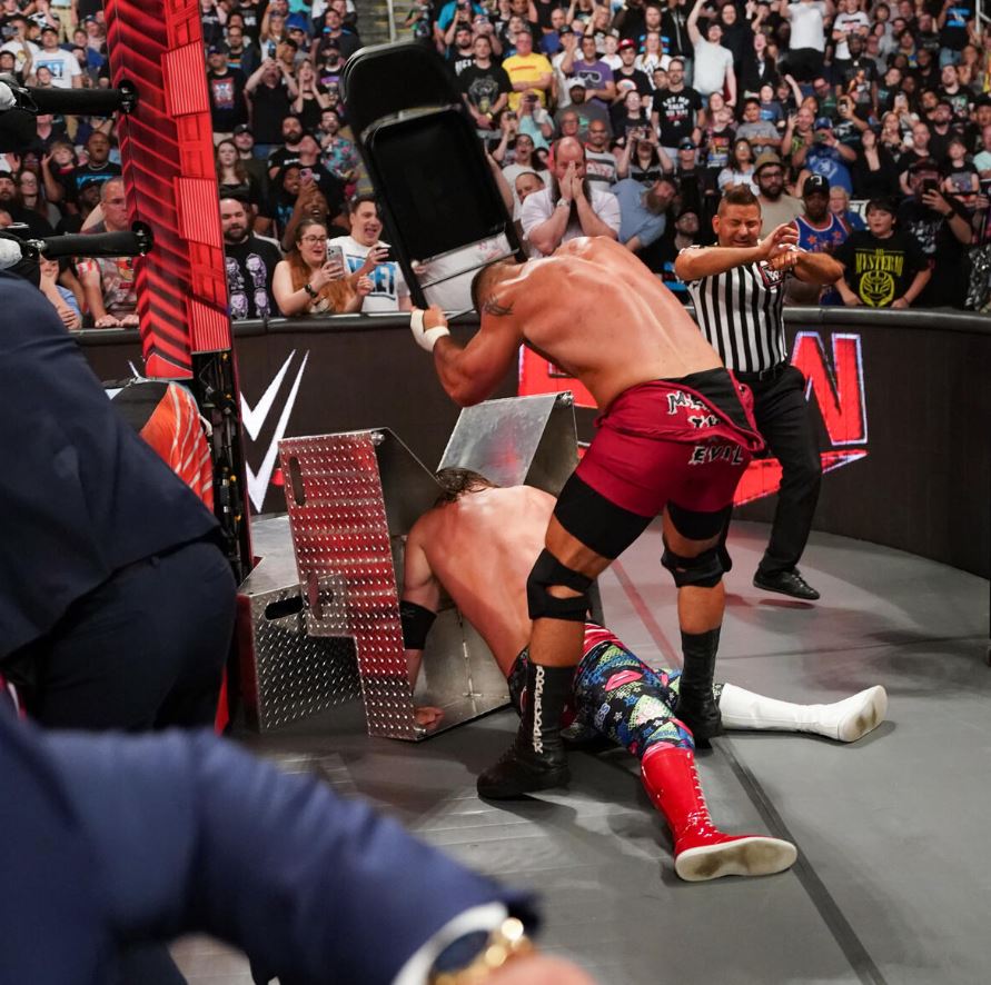 Raw 20.05.2024 post image 8