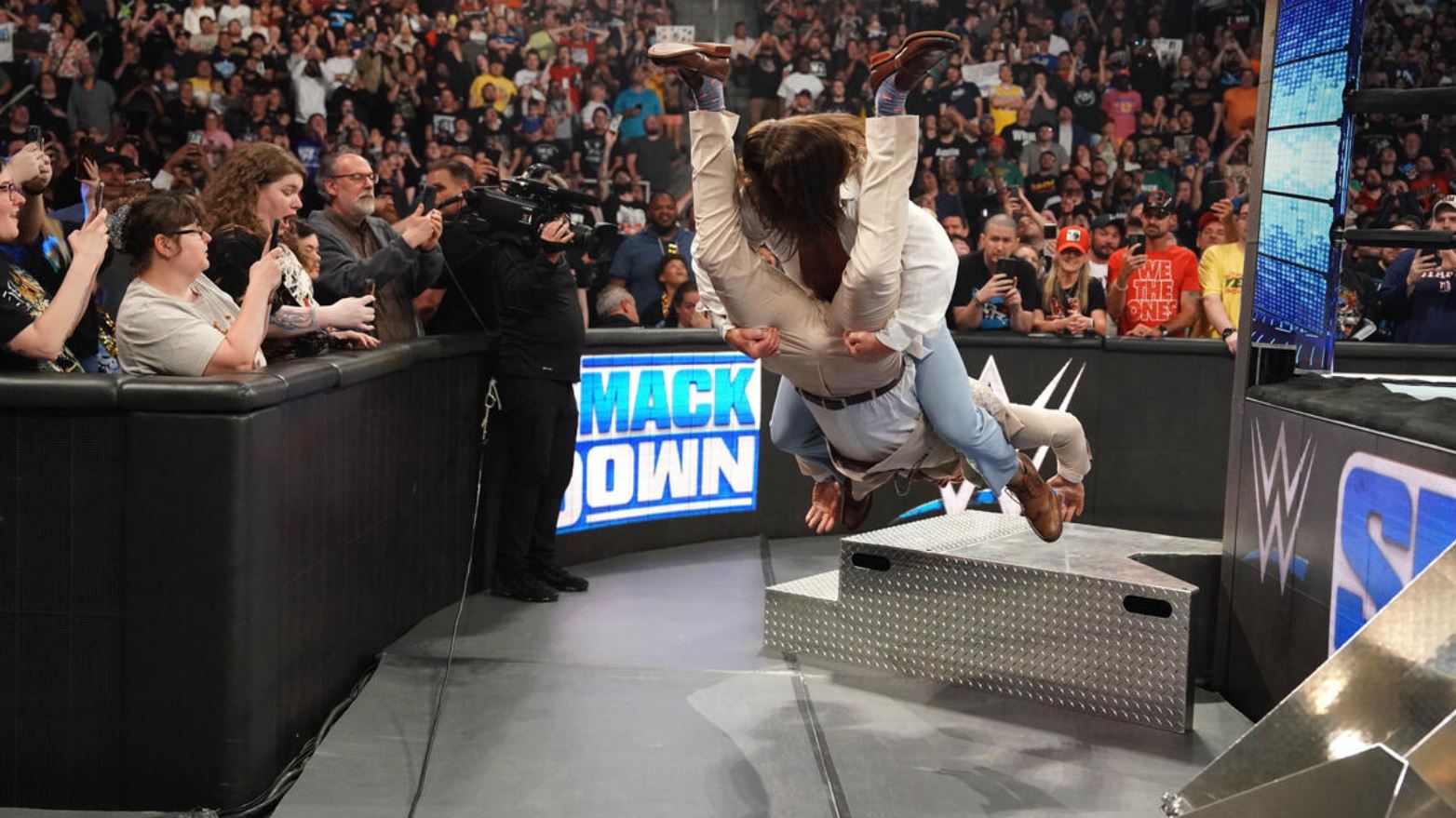 SmackDown 31.05.2024 post image 15