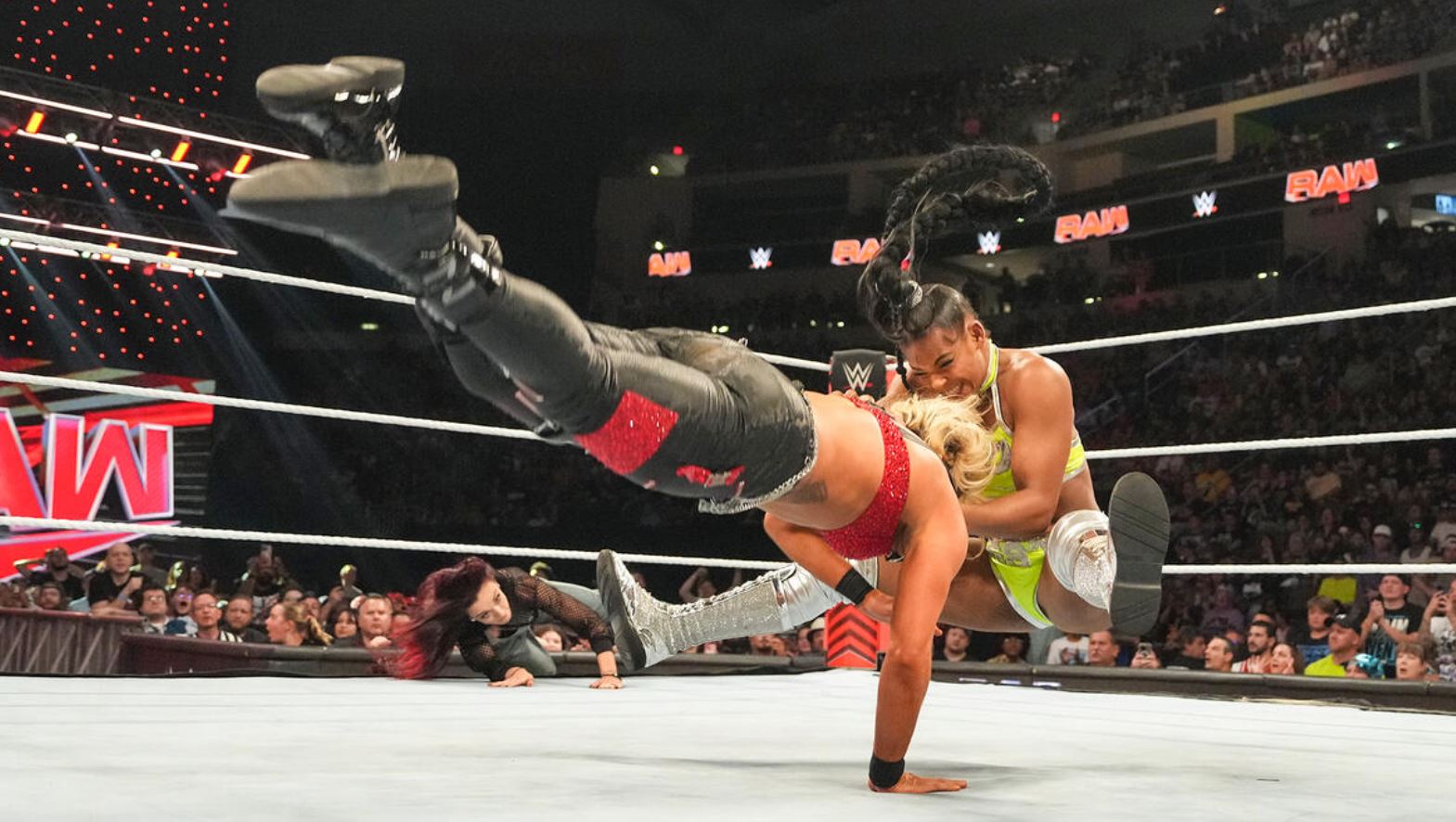 Raw 03.06.2024 post image 16