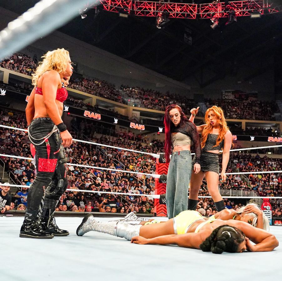 Raw 03.06.2024 post image 28