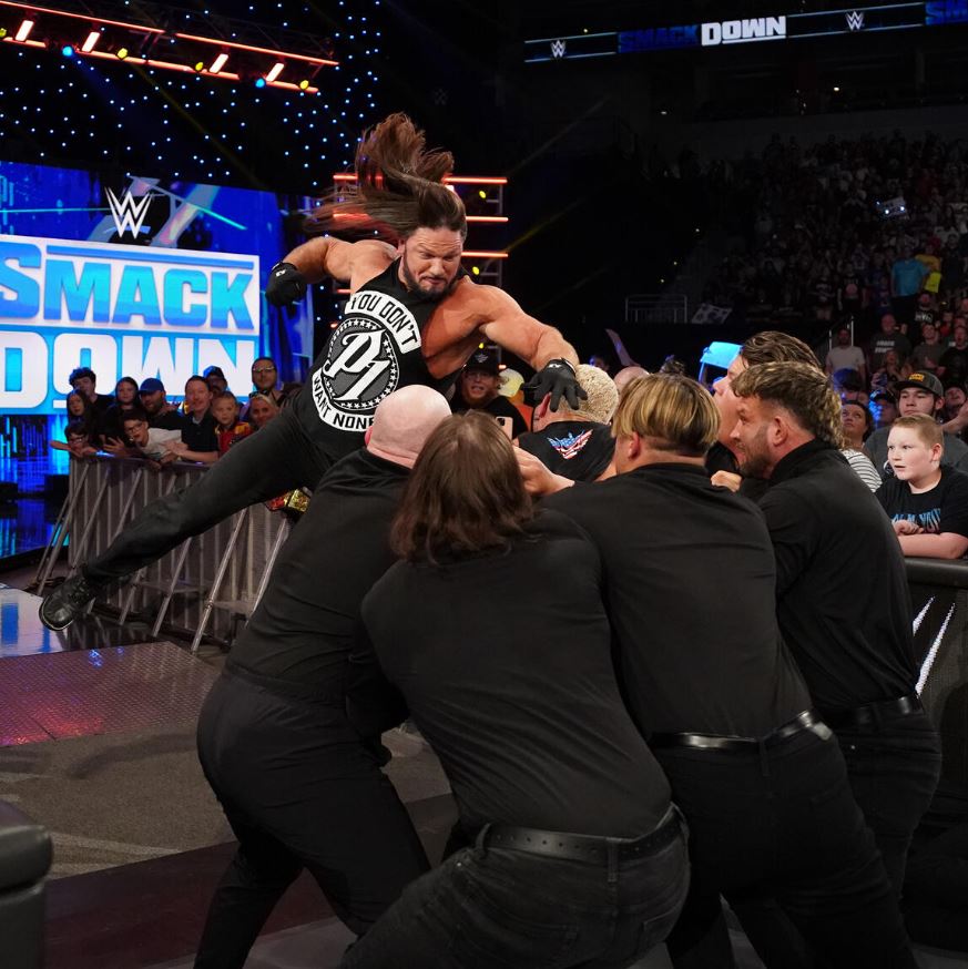 SmackDown 07.06.2024 post image 29